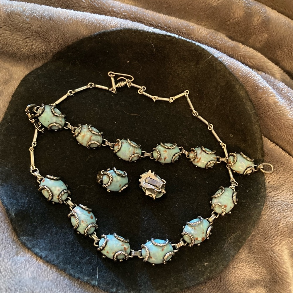 Vintage.. necklace -bracelet- earrings